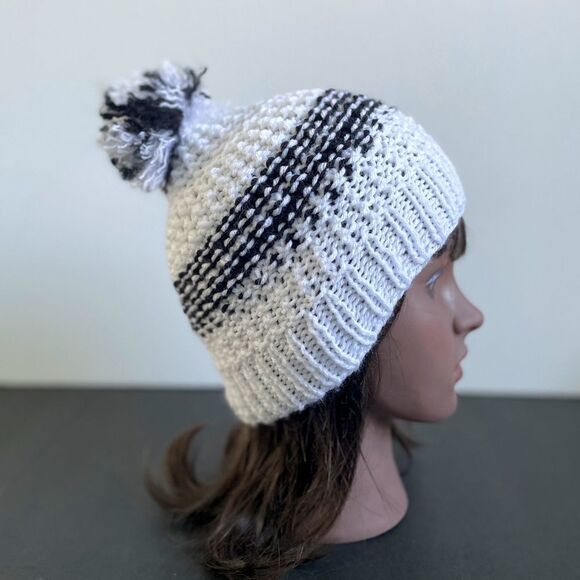 Handmade Pom Pom Knit Hat Black/White - Picture 1 of 6
